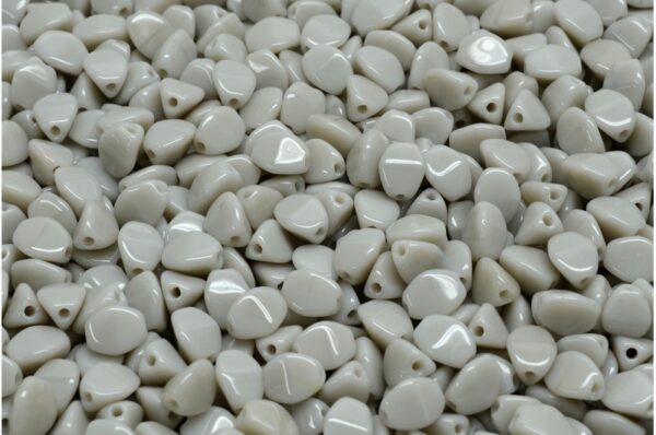 Pinch Beads 5x5mm - Image 1