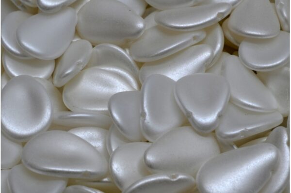 Anemone Petal Beads 11x16mm - Image 1