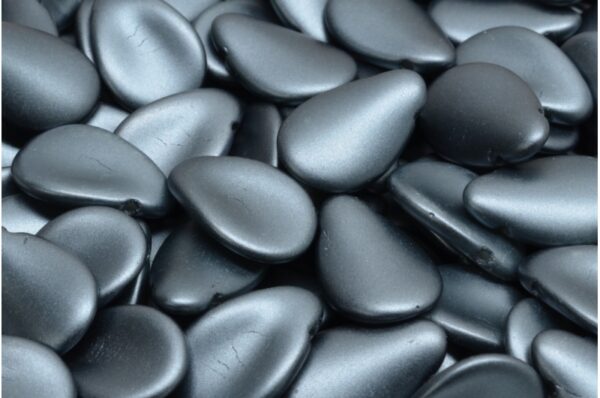 Anemone Petal Beads 11x16mm - Image 1