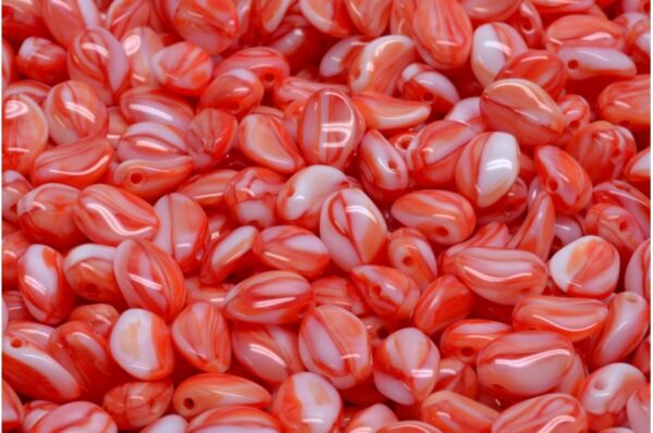 Tulip Petal Beads 6x8mm - Image 1
