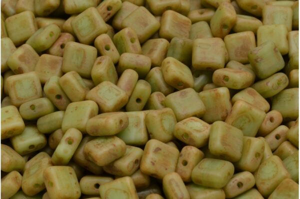 Square Beads 6x6mm - Image 1