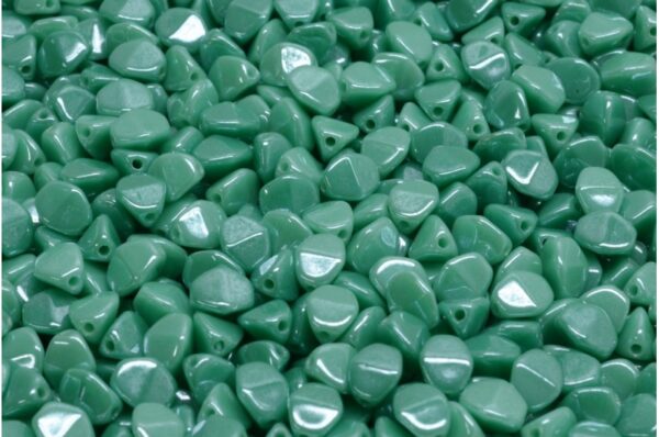 Pinch Beads 5x5mm - Image 1