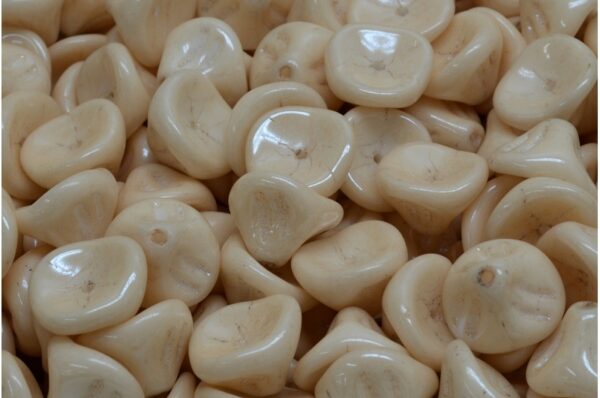 Daylily Flower Beads 10x8mm - Image 1