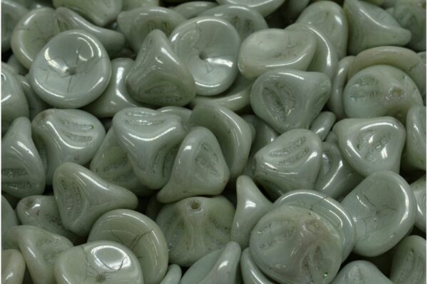 Daylily Flower Beads 10x8mm - Image 1