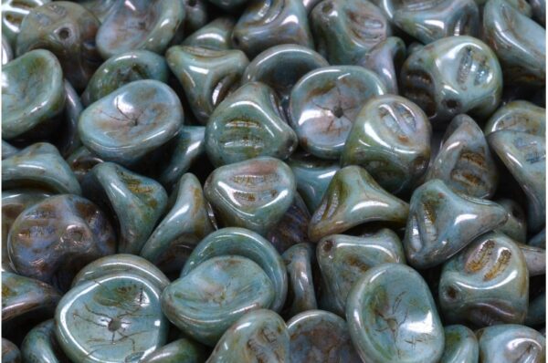 Daylily Flower Beads 10x8mm - Image 1