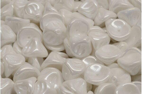 Daylily Flower Beads 10x8mm - Image 1