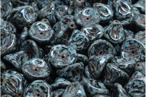 Daylily Flower Beads 10x8mm - Image 1