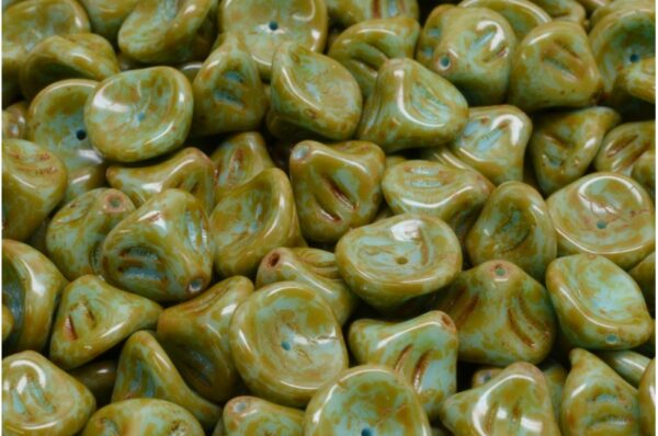 Daylily Flower Beads 10x8mm - Image 1