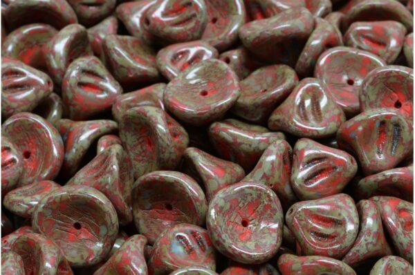Daylily Flower Beads 10x8mm - Image 1