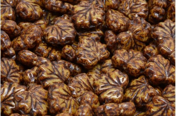 Maple Leaf Beads 13x11mm - Image 1