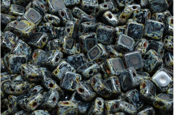 Flat Silky Beads - 2 Holes 6x6mm - Image 1