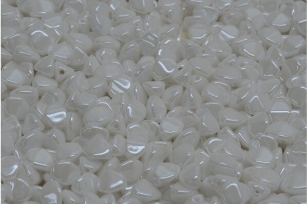Pinch Beads 5x5mm - Image 1