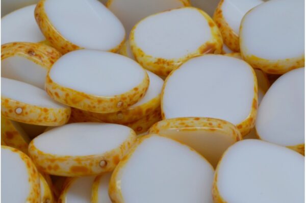 TCB 8 Edged Designed Beads 22x22mm - Image 1