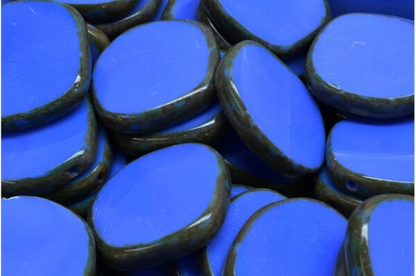 TCB 8 Edged Designed Beads 22x22mm - Image 1