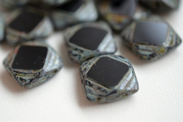 TCB Window Designed Beads 15x15mm - Image 1