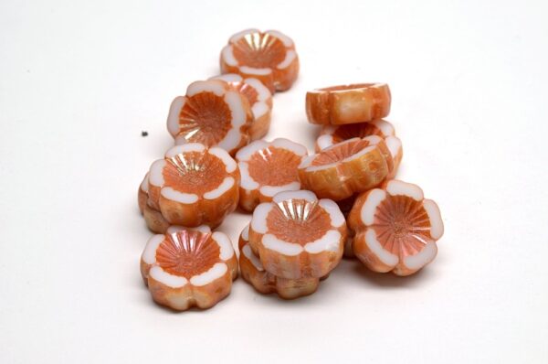 TCB Hawaiian Flower Beads 14x14mm  - Image 1