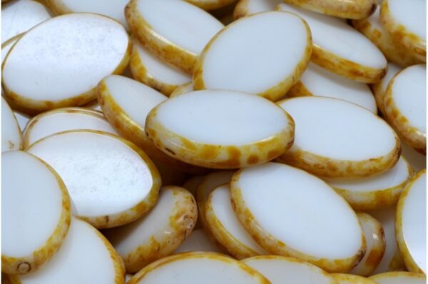 TCB Flat Oval Beads 20x14mm - Image 1