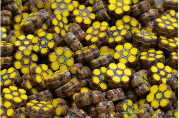 TCB Flower Beads 8x8mm - Image 1
