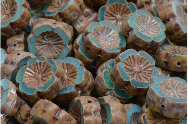 TCB Hawaiian Flower Beads 14x14mm  - Image 1