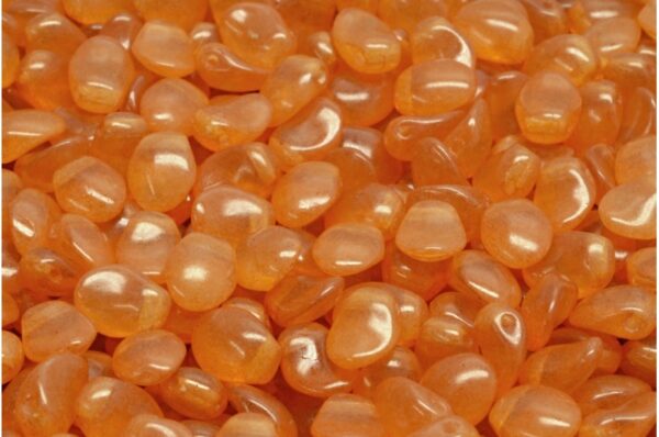 Tulip Petal Beads 6x8mm - Image 1