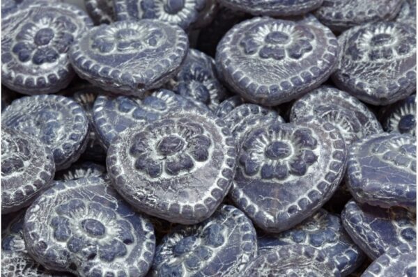 Heart Beads With Rose 17x17mm - Image 1