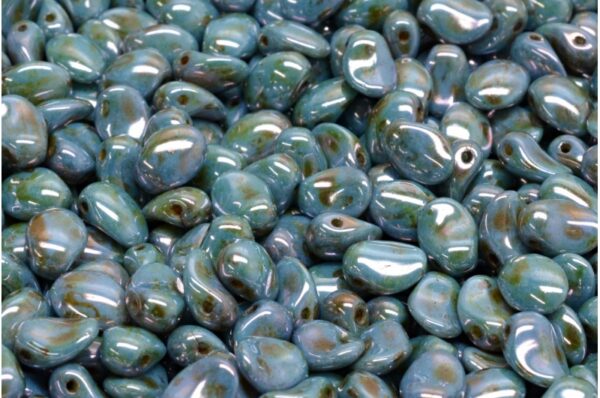 Tulip Petal Beads 6x8mm - Image 1