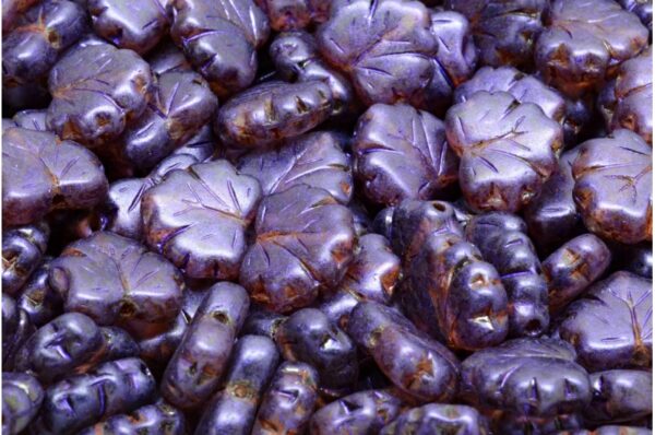 Maple Leaf Beads 13x11mm - Image 1