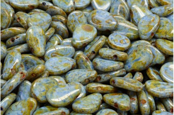 Anemone Petal Beads 8x11mm - Image 1