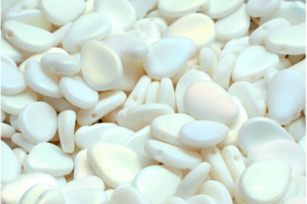 Anemone Petal Beads 8x11mm - Image 1