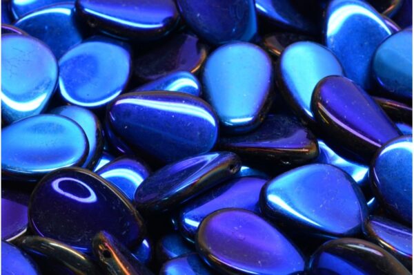 Anemone Petal Beads 11x16mm - Image 1