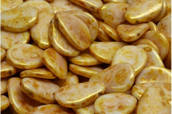 Anemone Petal Beads 11x16mm - Image 1