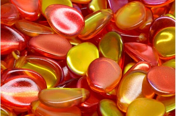 Anemone Petal Beads 11x16mm - Image 1