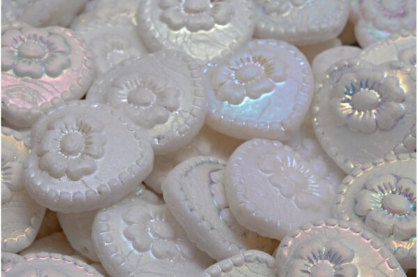 Heart Beads With Rose 17x17mm - Image 1