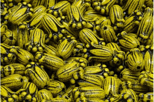 Tulip Bud Beads 12x8mm - Image 1