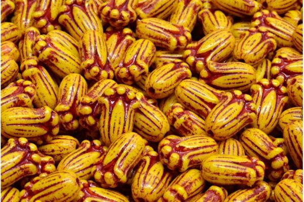 Tulip Bud Beads 12x8mm - Image 1