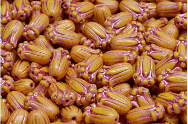 Tulip Bud Beads 12x8mm - Image 1