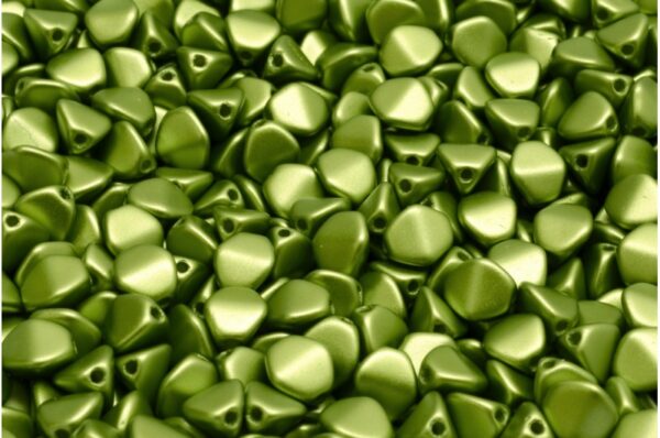 Pinch Beads 7x7mm - Image 1