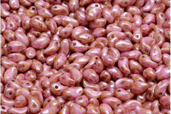 Lily Petal Beads 4x6mm - Image 1