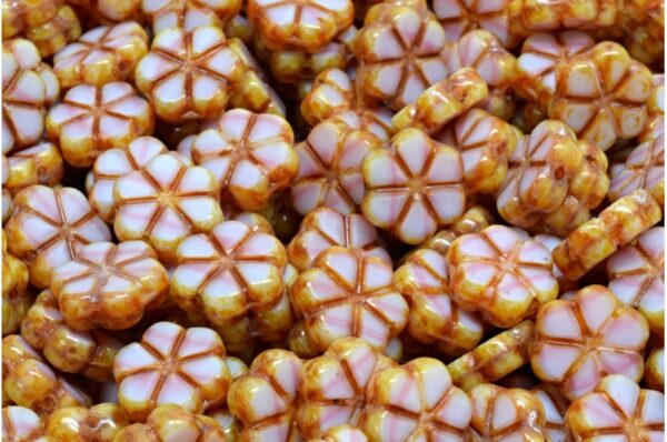 TCB Garland Flower 10x10mm - Image 1