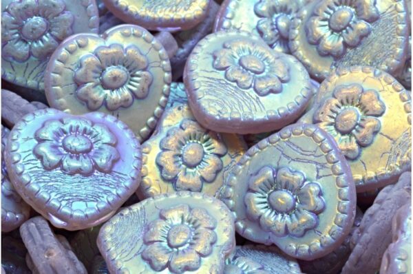 Heart Beads With Rose 17x17mm - Image 1