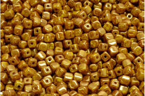 Cube Beads 4x4mm - Image 1