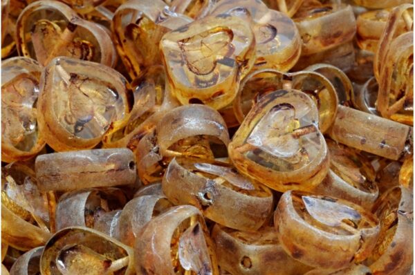 TCB Heart Beads 14x12mm - Image 1