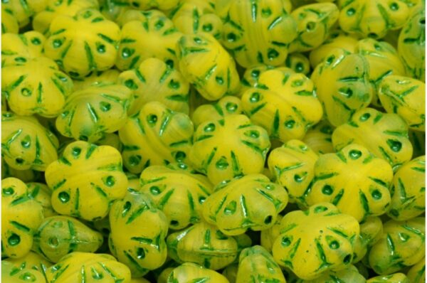Folklore Flower Beads 11x11mm - Image 1
