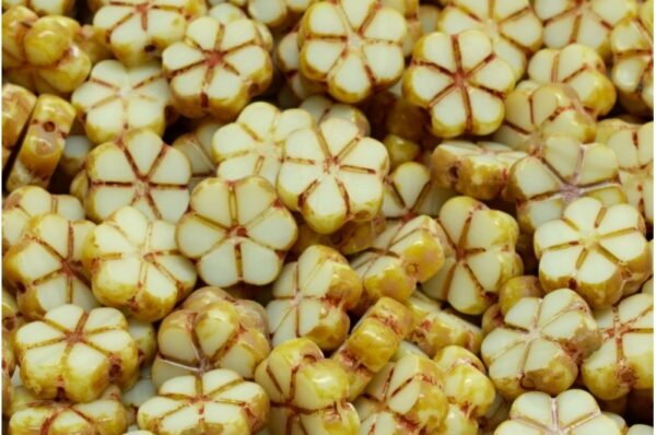 TCB Garland Flower 10x10mm - Image 1